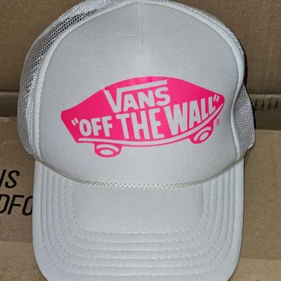 Vans Off the Wall Trucker Hat – Estate Sales Warehouse (GR)