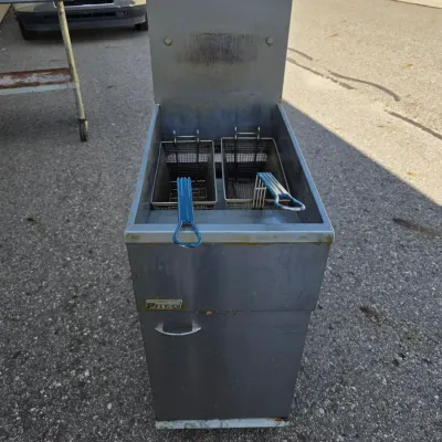 Pitco Commercial Gas Fryer (Lot 2 of 2)