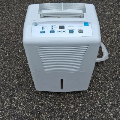 Sale Photo Thumbnail #205: GE 24Hr/30 Pint Dehumidifier
