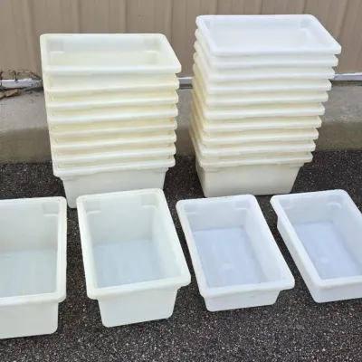 Lot of Commercial Plastic Food Grade Cambro Containers