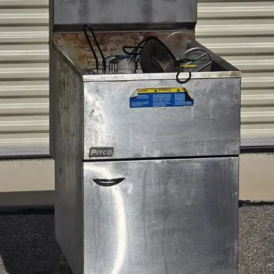 Pitco Commercial Gas Fryer (Lot 1 of 2)