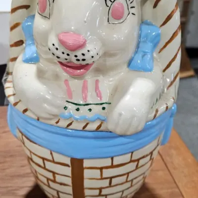 Vintage Cookie Jar #2 - Estate Sales Warehouse (GR)