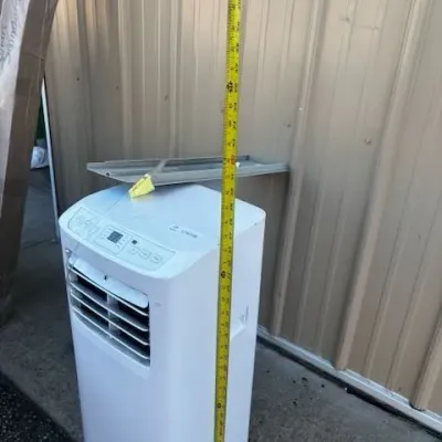 GE Portable Air Conditioner with Window Kit - Seller Says Works Good