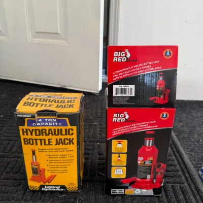 Central Hydraulics 4-Ton & Torin Big Red 6-Ton Hydraulic Bottle Jacks - Howard City Off-Site