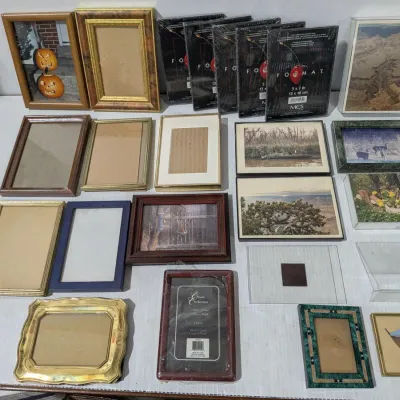 2 1/3" x 3 1/2" to 5" x 7" Frames Lot - Estate Sales Warehouse (GR)
