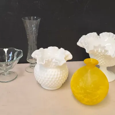 Collectible and Decorative Glass Lot