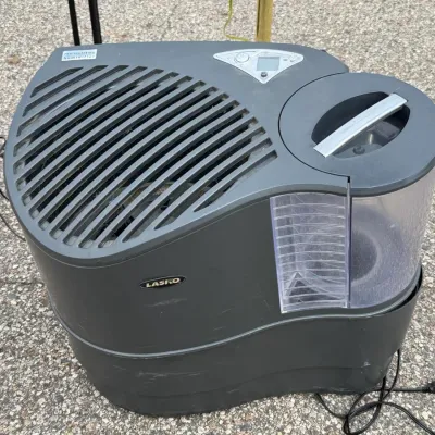 Lasko Recirculating Humidifier with Digital Controls, Large Room Console Style, Gray