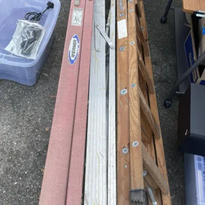 Werner Fiberglass, Keller Wooden, and Aluminum A-Frame Step Ladders Lot – Grand Rapids Off-Site