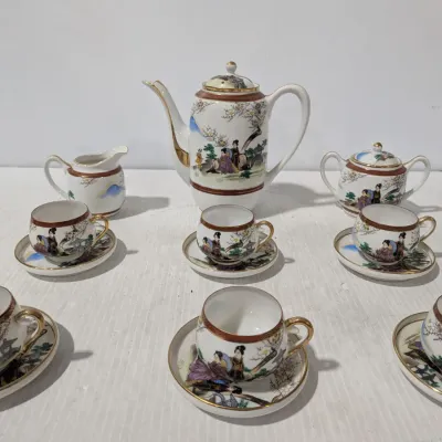 Complete 15 Piece Vintage Japanese Kutani "Geisha Girl" Tea Set, Excellent Condition - Estate Sales Warehouse (GR)
