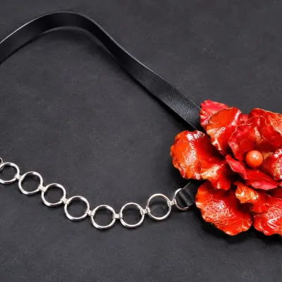 Vintage 1970s Handcrafted Leather Flower Statement Waist Belt Boho Clasp Chain - Potterville