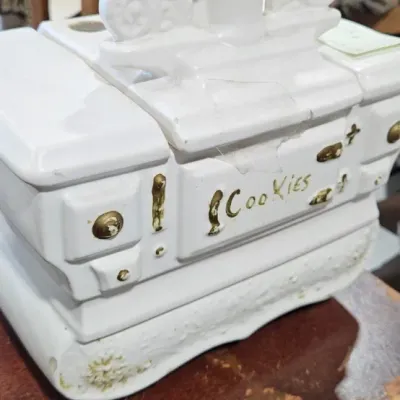 Vintage Cookie Jar #6 - Estate Sales Warehouse (GR)