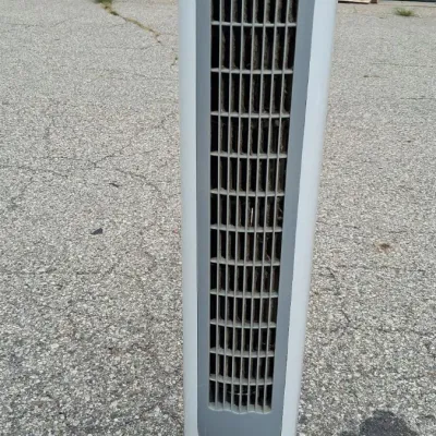 Sale Photo Thumbnail #77: Holmes Oscillating Floor Fan