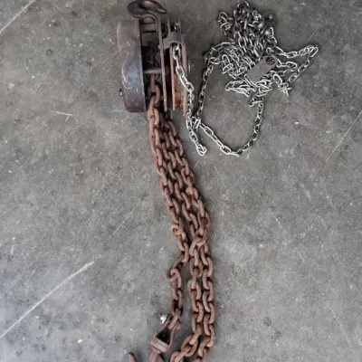 Sale Photo Thumbnail #94: Premier Chain Hoist