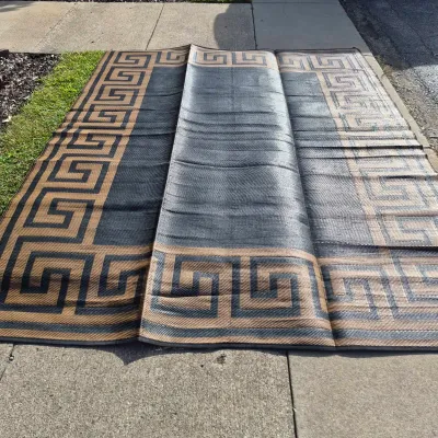 Reversible Outdoor Patio Mat With Greek Key Border Design Black & Tan, Approx. 9'x12'