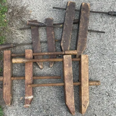 Assorted Wooden Handscrew Woodworking Clamps - Total of 4 – Grand Rapids Off-Site