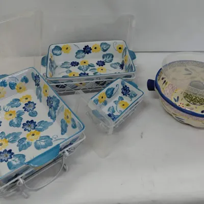 Temptations Collection Lot 3/5 - 2 Large Covered Casseroles, Bundt Pan, Small Covered Casserole