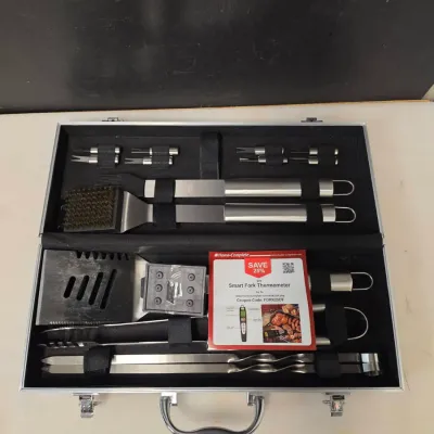 (New) Barbeque Grilling Kit