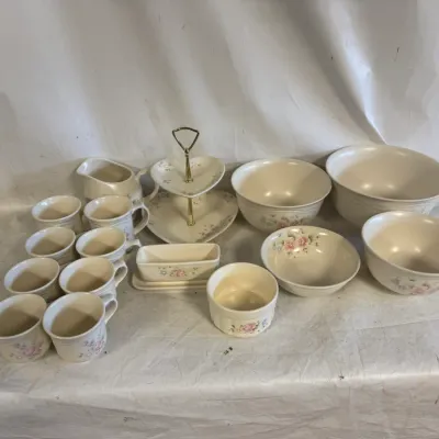 Small Collection of Vintage Pfaltzgraff "Tea Rose" Stoneware
