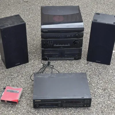 Sale Photo Thumbnail #154: Pioneer 6 Disc CD Player, Magnavox Speakers and Stereo