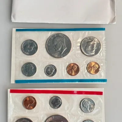 1974 - US Mint - Uncirculated Coin Set - P / D Mints