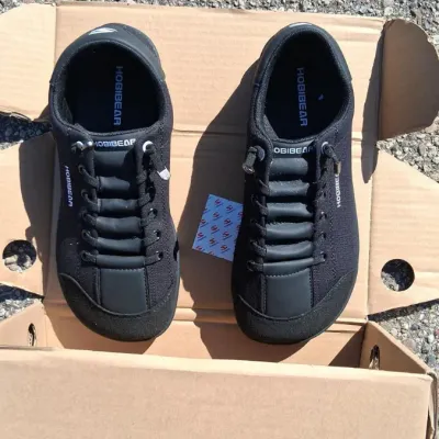 Pair of Hobibear Shoes Size 39/245 (2.5)