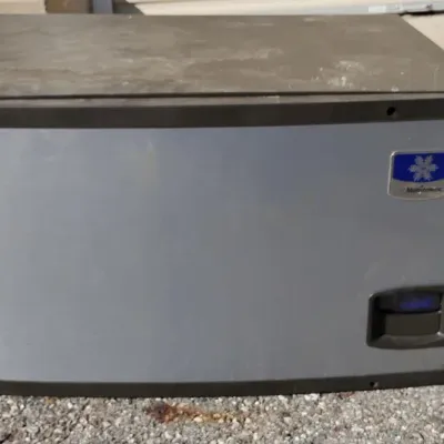 Manitowoc Mini Fridge