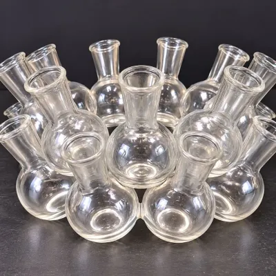 Vintage MCM Clear Glass 18-Bud Cluster Vase And Circular Plant Propagation Station – Potterville
