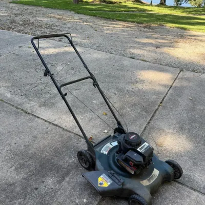 Bolens 22" Gas Push Lawn Mower - Briggs & Stratton 4.0 HP Engine, Side Discharge - Lake Odessa Off-Site