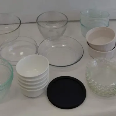 Pyrex and Corelle Collection of Various Size Bowls