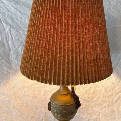 Chinoiserie “Feng Shui” Brass MidCentury Table Lamp 