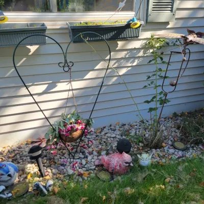 Sale Photo Thumbnail #238: Garden Decor