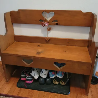 Sale Photo Thumbnail #49: Country-style pine bench!