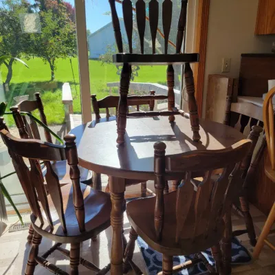 Sale Photo Thumbnail #58: Kitchen Table w/ 2 leaves and 6 chairs 