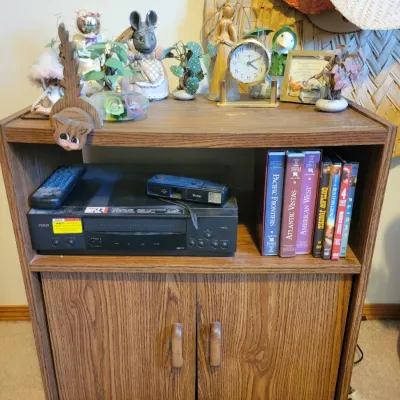 Sale Photo Thumbnail #94: RCA VCR, and misc. decor 