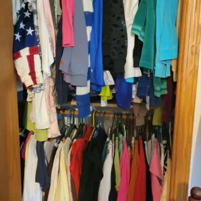 Sale Photo Thumbnail #114: Clothing