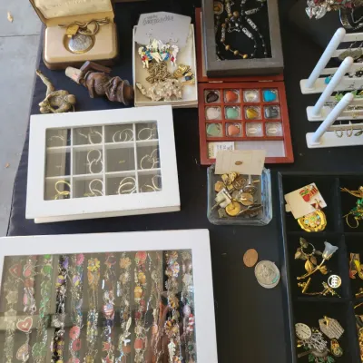 Sale Photo Thumbnail #220: Jewelry