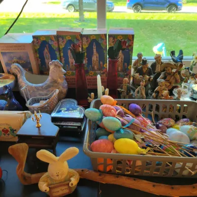 Sale Photo Thumbnail #31: Easter decorations