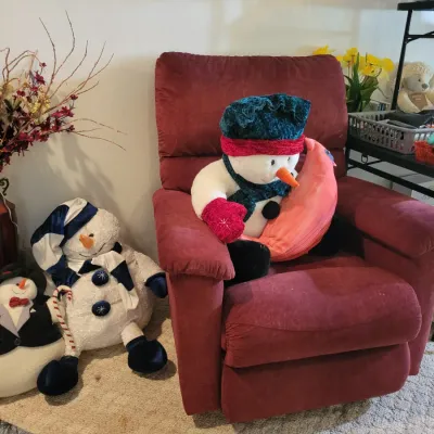 Sale Photo Thumbnail #16: Plush snowmen and red electric recliner
