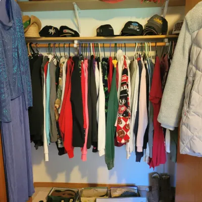 Sale Photo Thumbnail #105: Jackets, hats and clothes