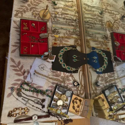 Sale Photo Thumbnail #162