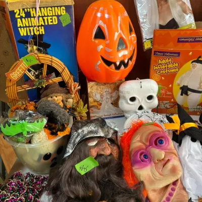 Sale Photo Thumbnail #423