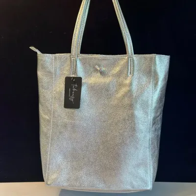 New With Tag Takeasy Italian Leather Tote Bag Metallic Silver 