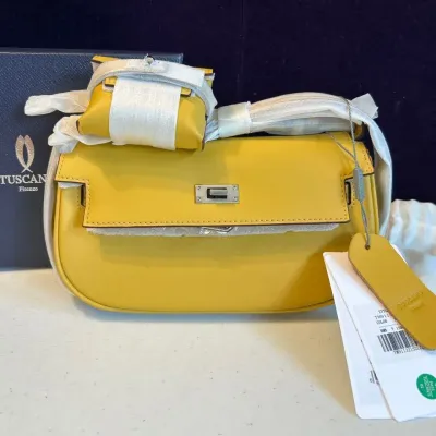 New With Tag Tuscan’s Firenze Leather Saddle Bag 