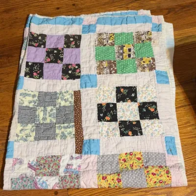 Sale Photo Thumbnail #136: Patchwork Quilt w/ Mixed Prints
