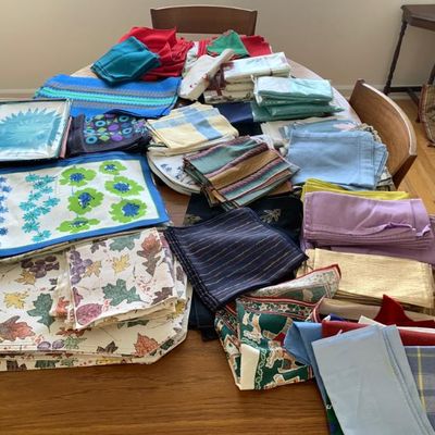 Sale Photo Thumbnail #100: Vtg. linens