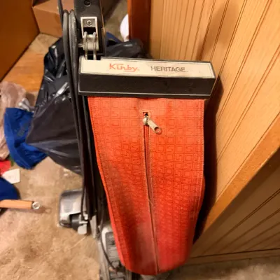 Sale Photo Thumbnail #70: Kirby Heritage upright vacuum