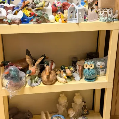 Sale Photo Thumbnail #50: Decorative figurines, collectibles & household decor