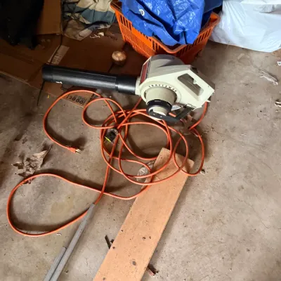 Sale Photo Thumbnail #15: Craftsman electric leaf blower & heavy-duty extension cord