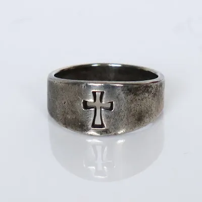 Sale Photo Thumbnail #186: Vintage James Avery Crosslet Band Ring
