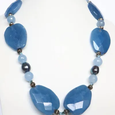 Sale Photo Thumbnail #74: Blue Denim Faceted Quartz & Pearl Necklace
